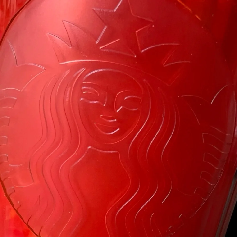 Starbucks Awesome Rainbow 24 oz Cold Tumbler with Iridescent Prism Dome Lid -NWT